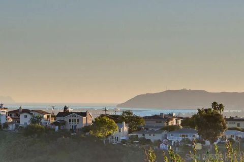 Tiny photo for 4969 Southcrest Ave, San Diego, CA 92110 (MLS # 250045671)