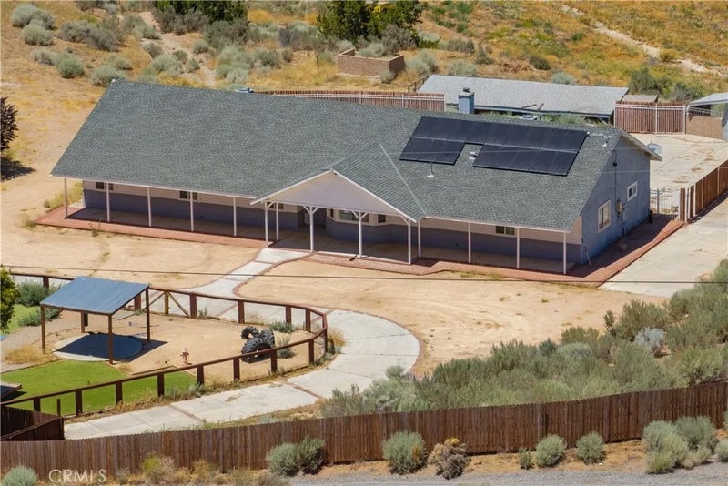 6221 Elizabeth Lake Road