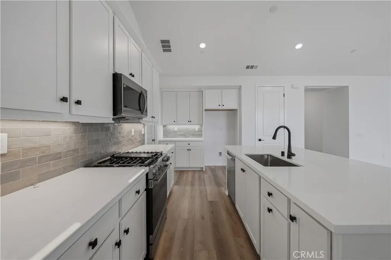 28520 Wildflower Terrace