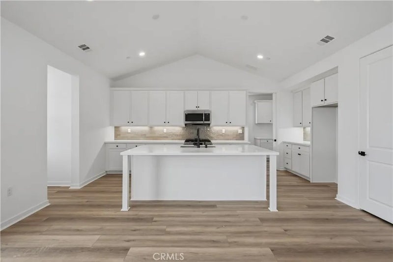 28520 Wildflower Terrace