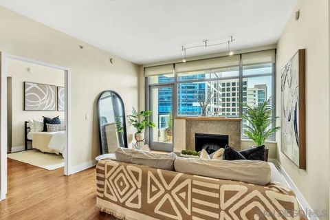 Tiny photo for 700 W E St #1905, San Diego, CA 92101 (MLS # 260003382)