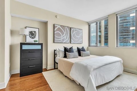 Tiny photo for 700 W E St #1905, San Diego, CA 92101 (MLS # 260003382)