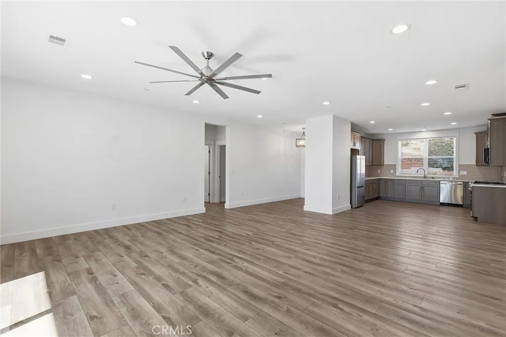 196 Valley Ridge