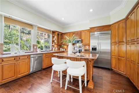 Tiny photo for 54 Turnbury Lane, Irvine, CA 92620 (MLS # WS26032751)