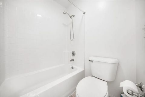 Tiny photo for 54 Turnbury Lane, Irvine, CA 92620 (MLS # WS26032751)