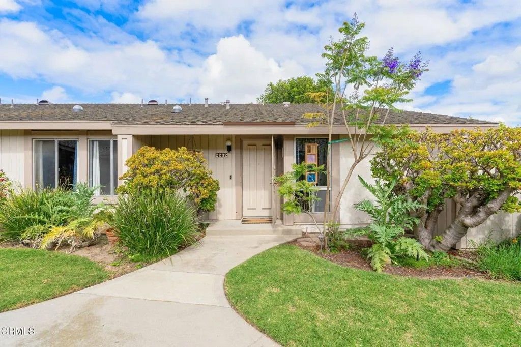 Photo of 2232 Edelweiss Street, Oxnard, CA 93036 (MLS # V1-36222)