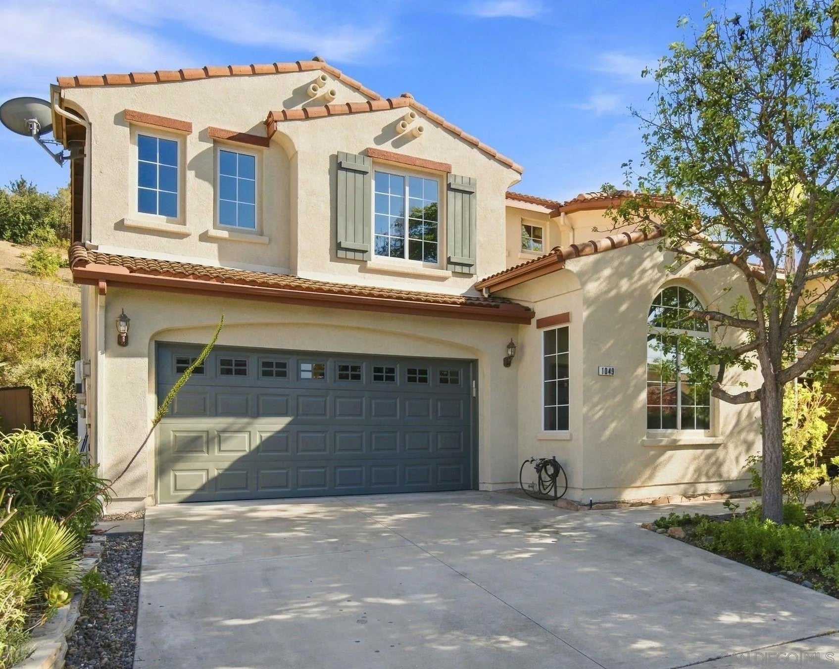 1049 Camino Del Sol