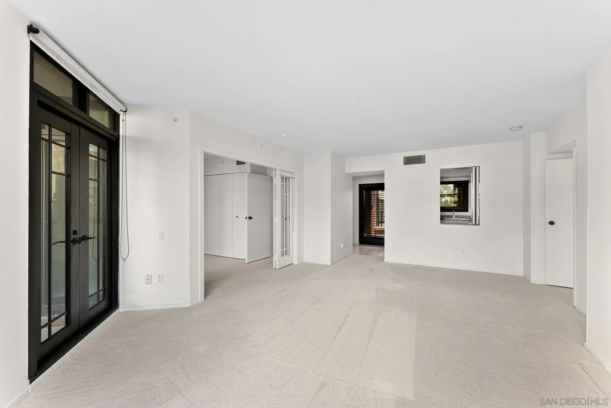 500 W Harbor Drive 424