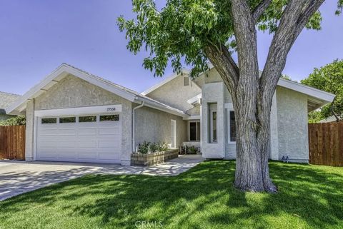 Photo of 27558 Sycamore Creek, Valencia, CA 91354 (MLS # SR26083661)