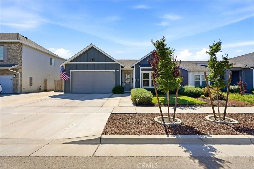 Photo of 2587 W Heather Ln, Hanford, CA 93230 (MLS # FR26068039)