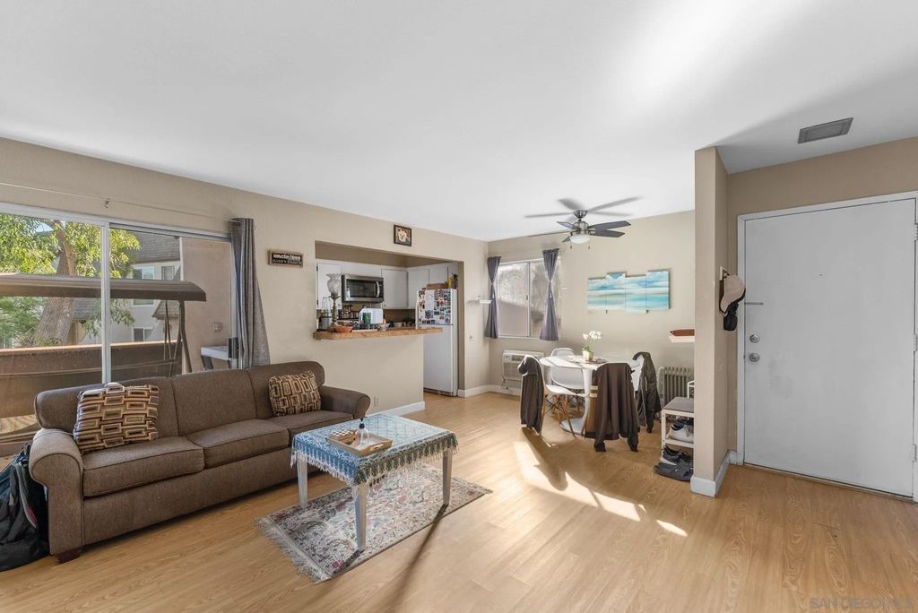 Photo of 1307 Caminito Gabaldon #H, San Diego, CA 92108 (MLS # 250044084)