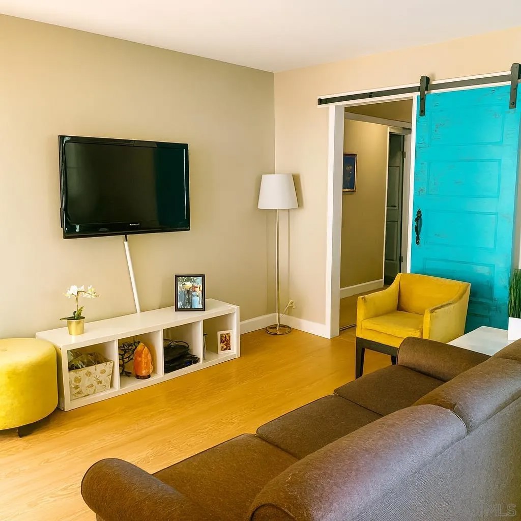 1307 Caminito Gabaldon H