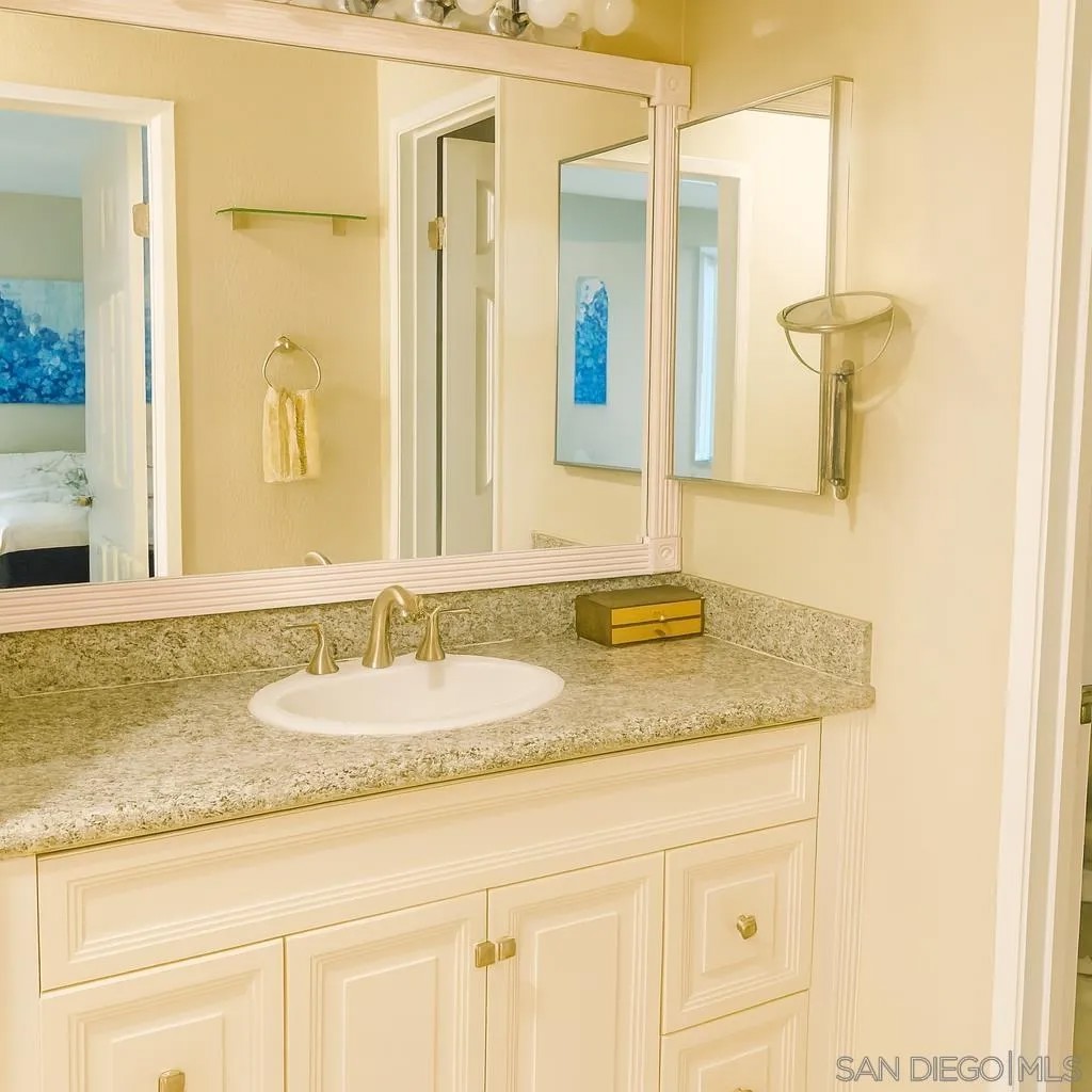 1307 Caminito Gabaldon H