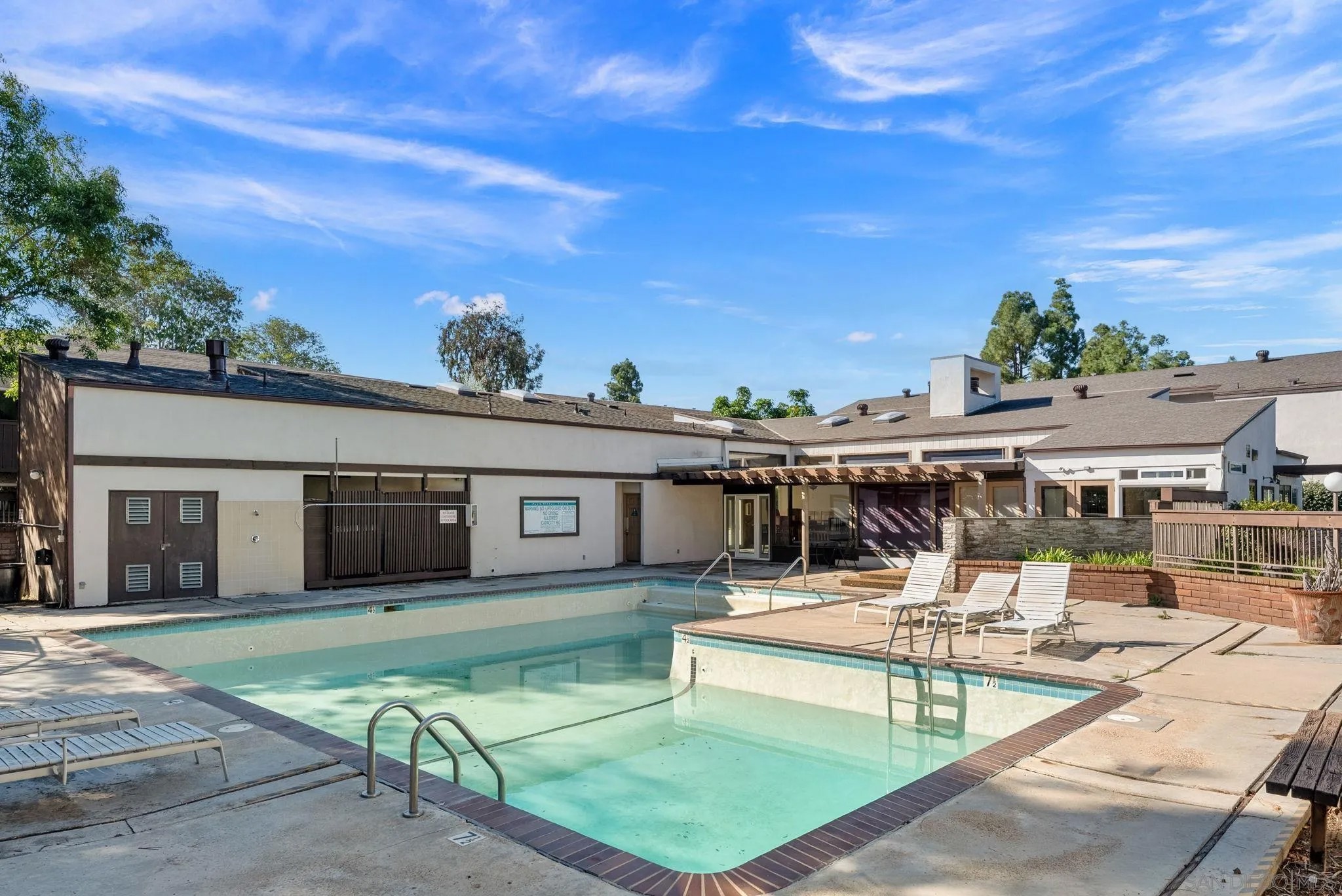 1307 Caminito Gabaldon H