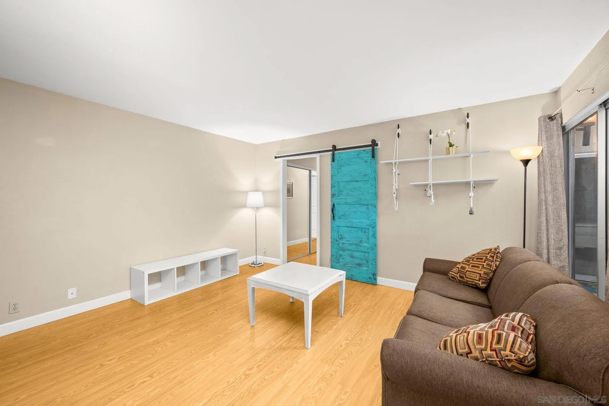 1307 Caminito Gabaldon H