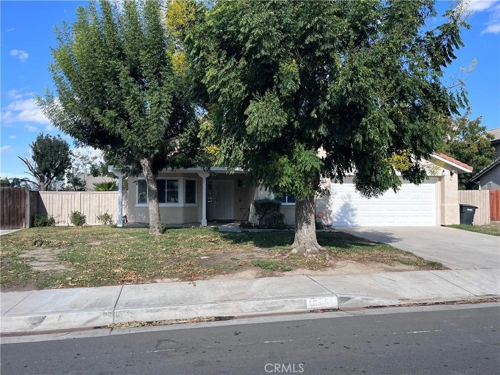 Photo of 1976 VILLINES Avenue, San Jacinto, CA 92583 (MLS # SW26229126)