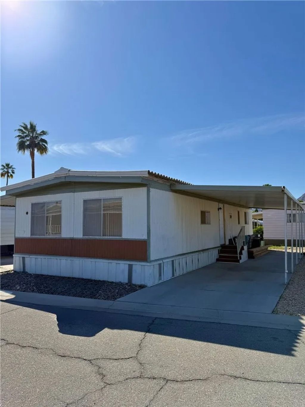 Photo of 5 Oasis, Cathedral City, CA 92234 (MLS # DW26068326)