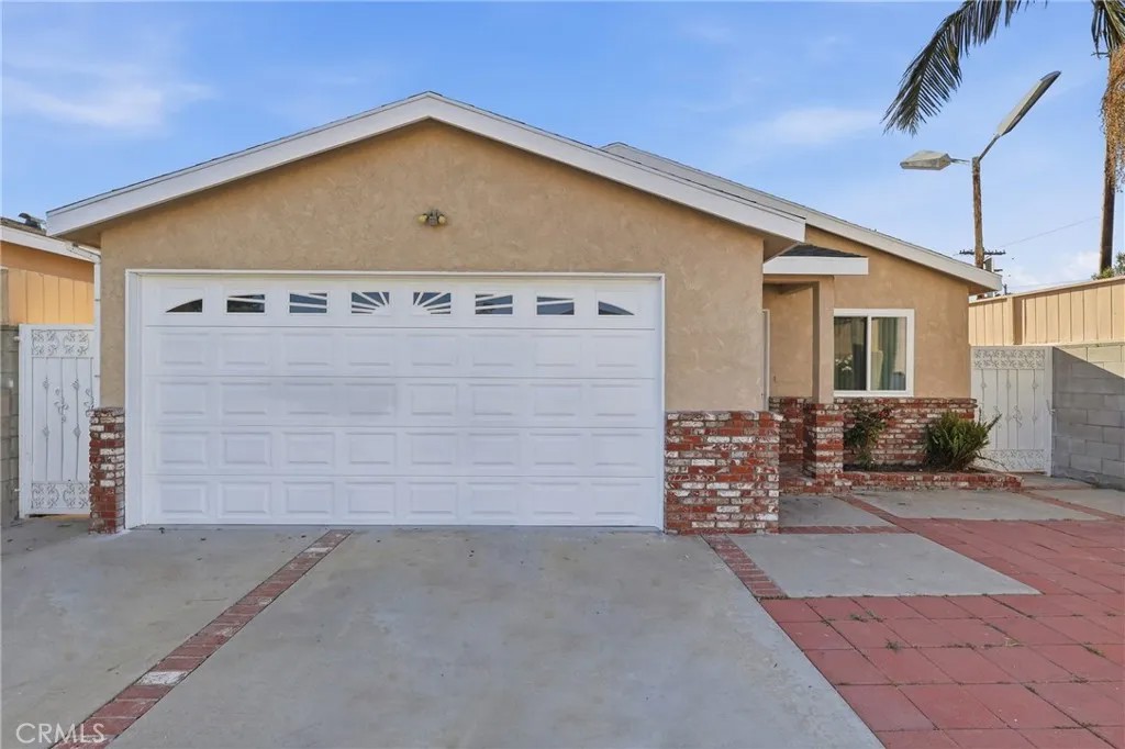 2211 Barbour Court