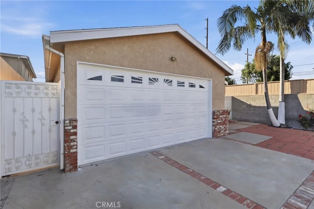 2211 Barbour Court