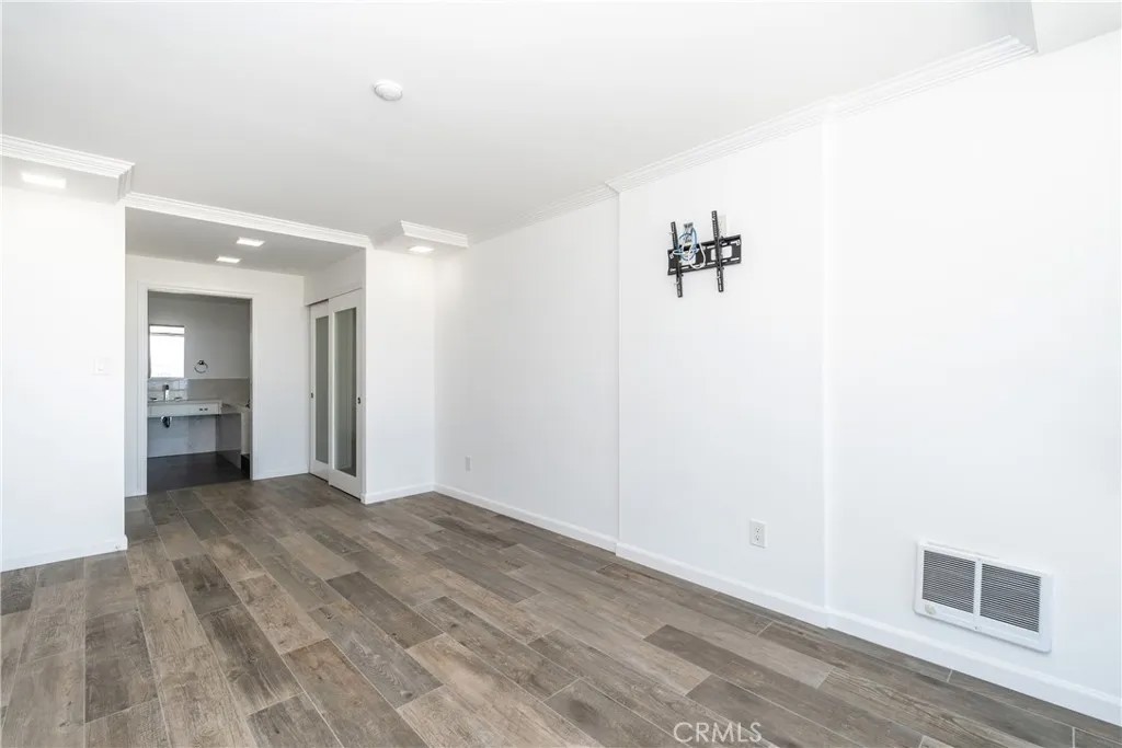 531 Esplanade 713