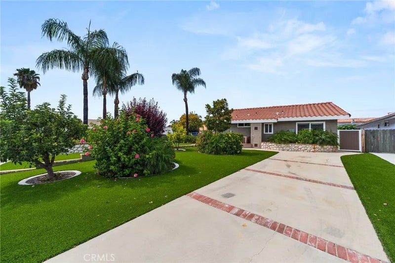 24180 Cruise Circle Drive