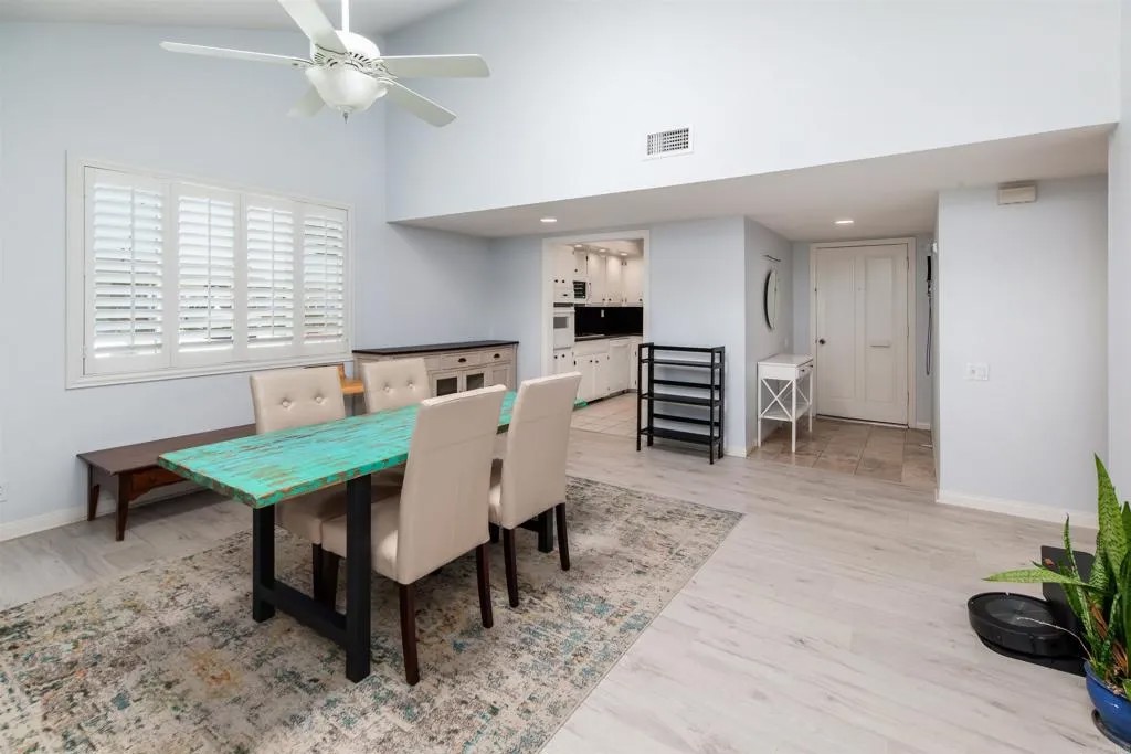 3685 Vista Campana North 61