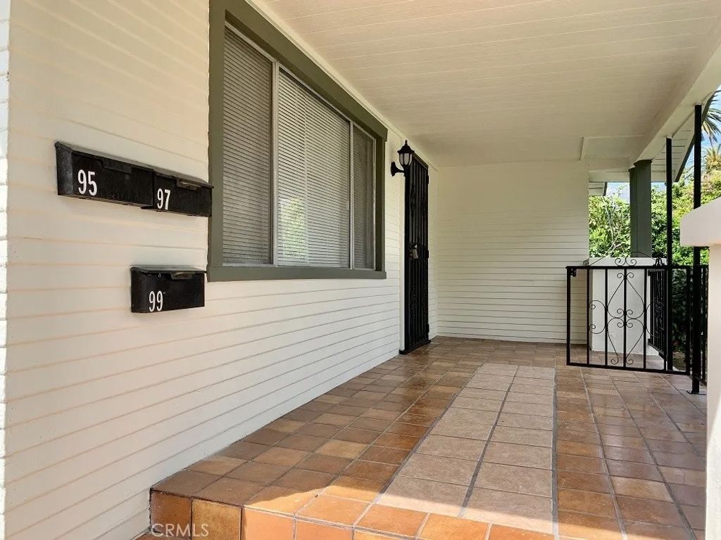 Photo of 99 N Greenwood Avenue, Pasadena, CA 91107 (MLS # WS26006887)