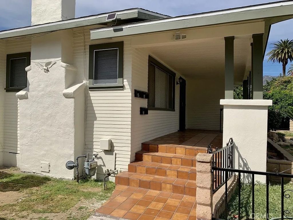 Photo of 99 N Greenwood Avenue, Pasadena, CA 91107 (MLS # WS26006887)