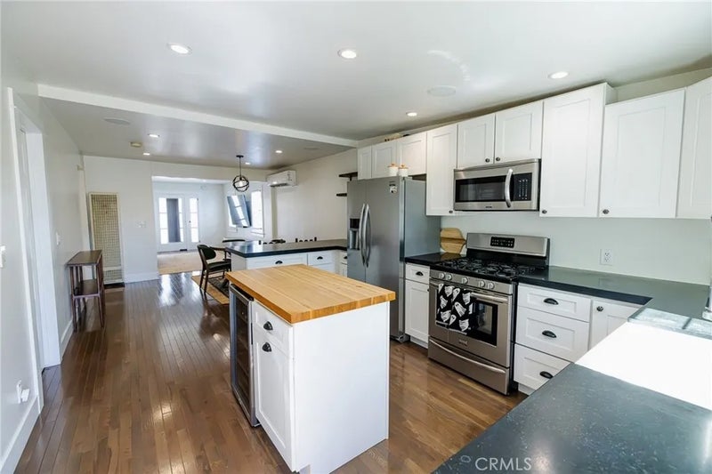 630 W Wilshire