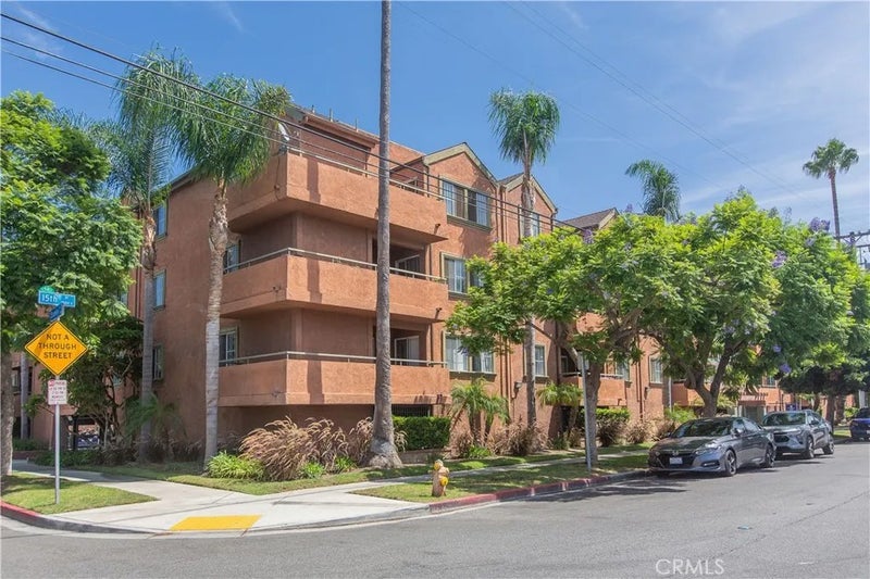 2507 E 15th Street 214