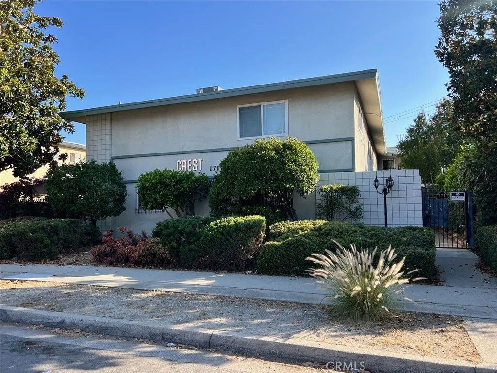 Photo of 171 E Ralston Avenue #5, San Bernardino, CA 92404 (MLS # CV25277834)