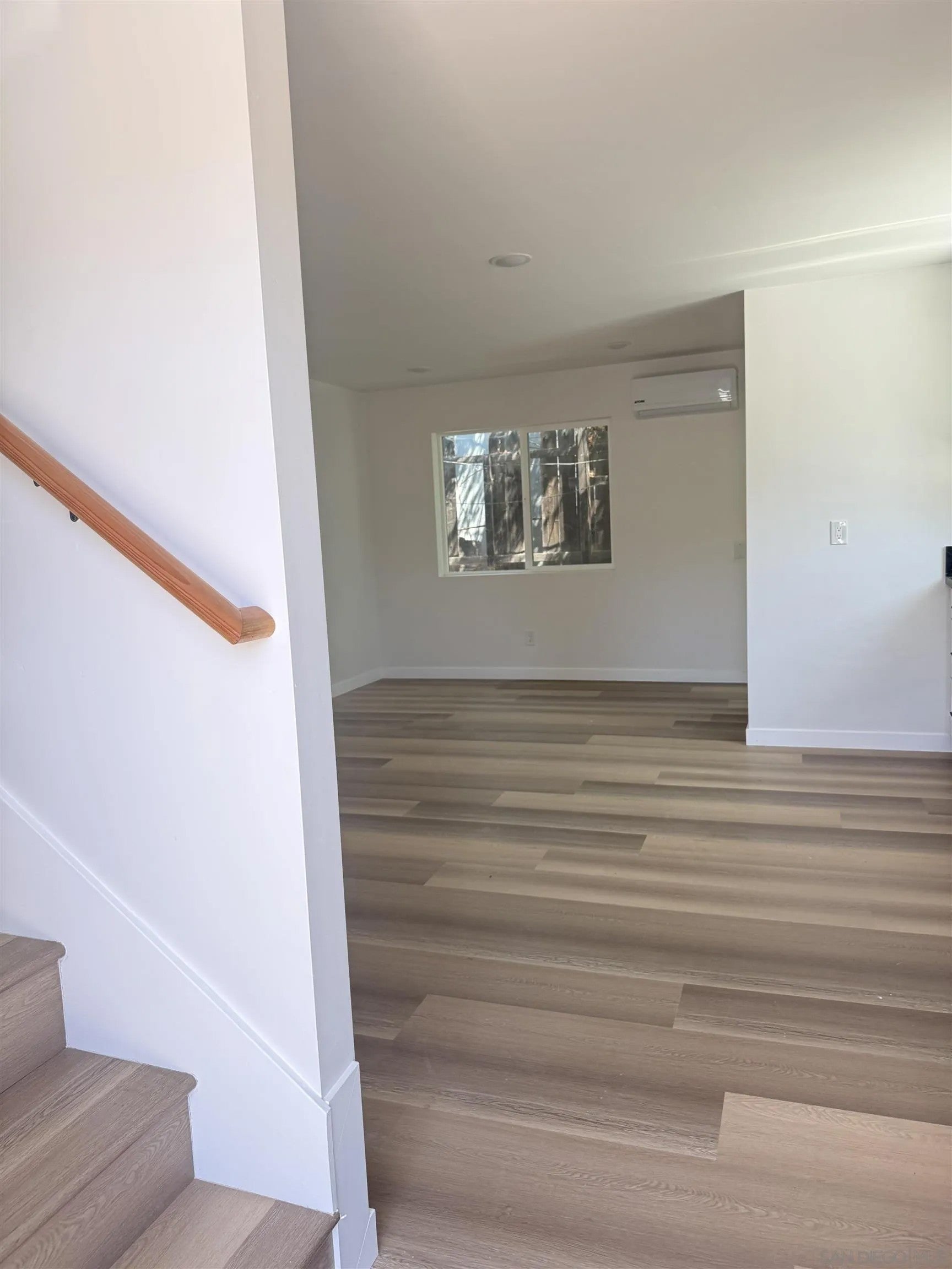 4913 Glen