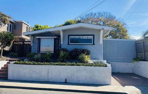 Photo of 3725 Crane Pl, San Diego, CA 92103 (MLS # 260005126)