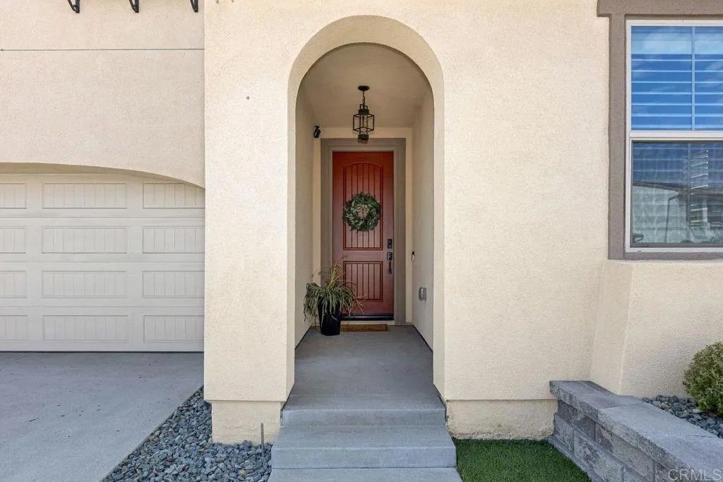 Photo of 1533 Laurelwood Way, Oceanside, CA 92056 (MLS # NDP2509860)