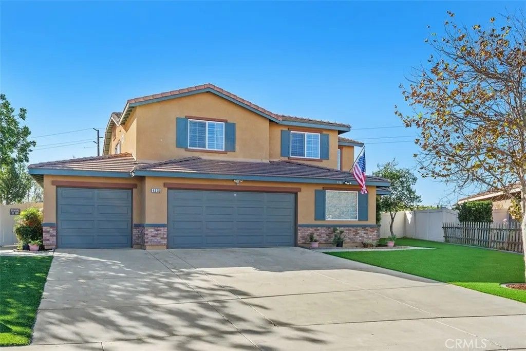 Photo of 4310 Almaterra Dr, Perris, CA 92571 (MLS # SW25273597)