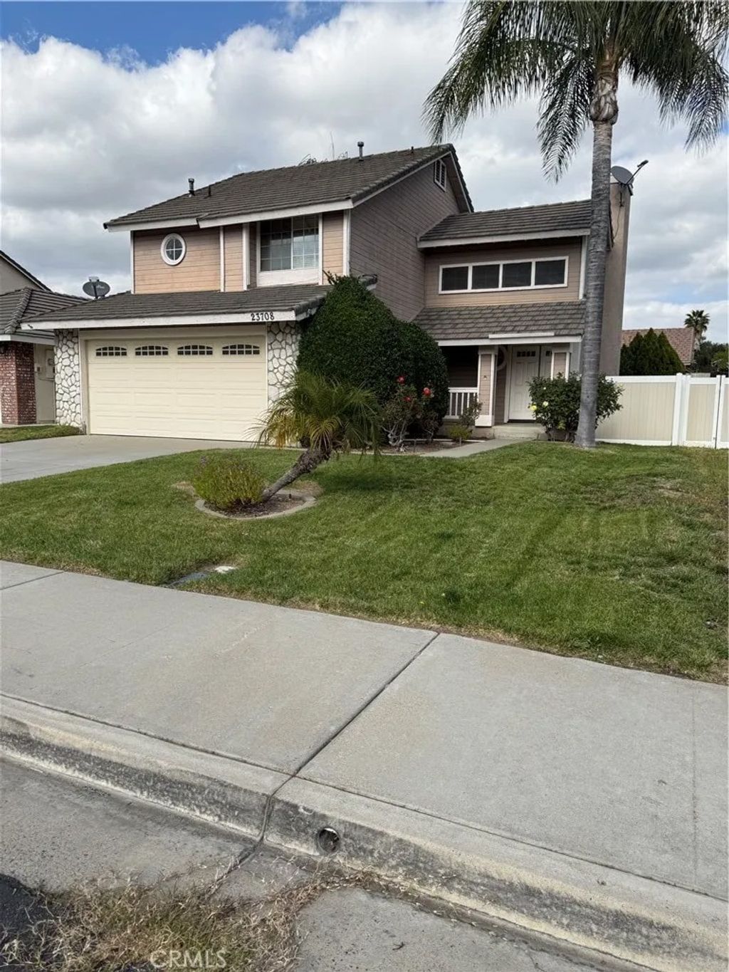 Photo of 23708 Cork Oak Cir, Murrieta, CA 92562 (MLS # SW26054660)