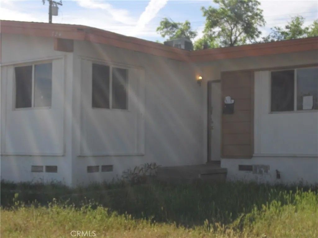 Photo of 724 W Avenue H10, Lancaster, CA 93534 (MLS # SR26067654)
