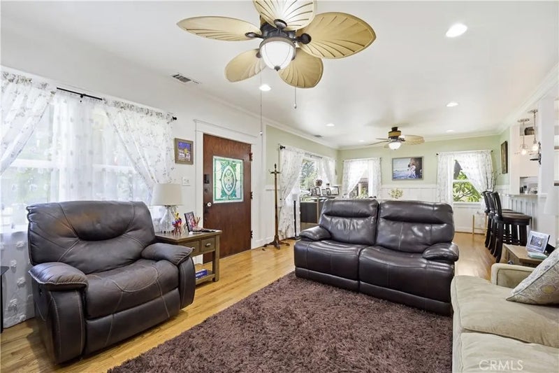 1717 Phillips Way