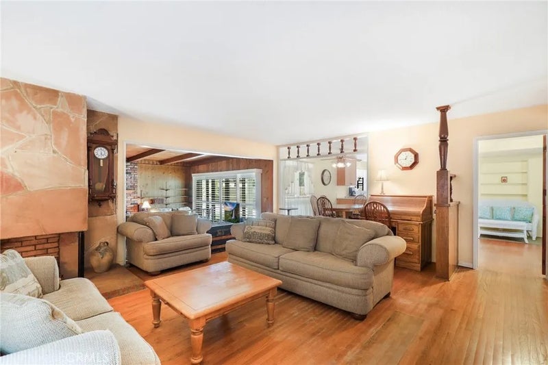 2439 E Paradise Road