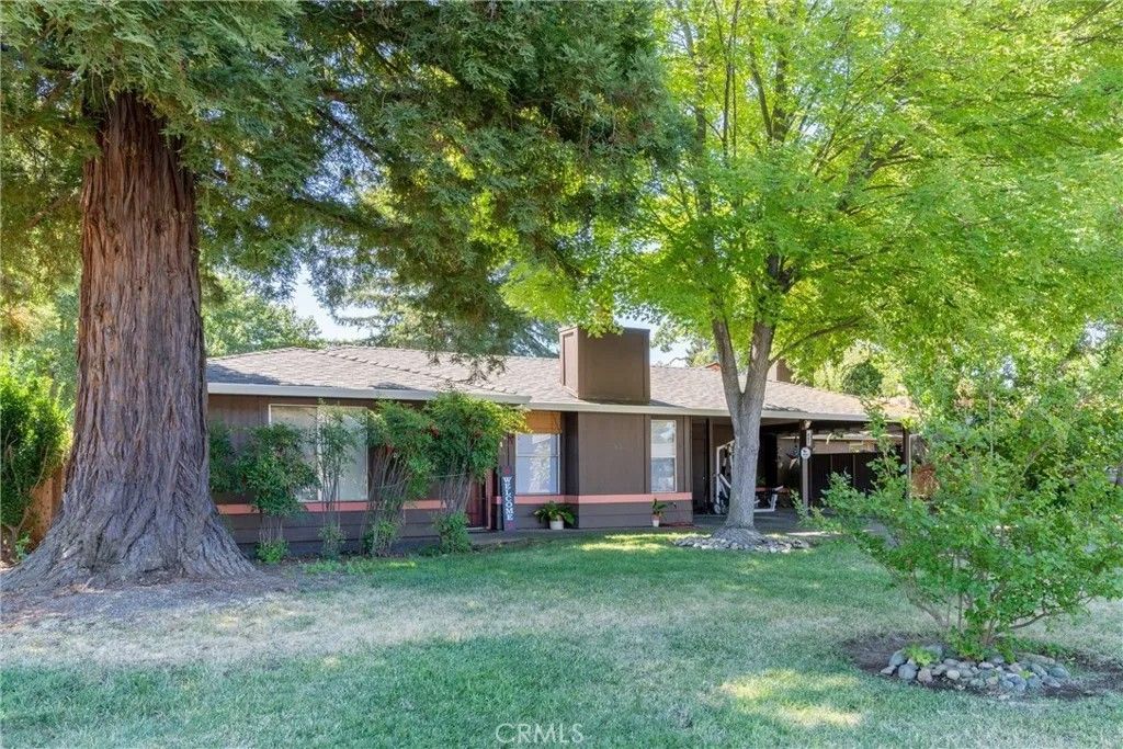 Photo of 465 Waterford Drive, Chico, CA 95973 (MLS # SN25271391)