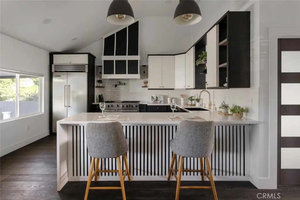 Photo of 2842 W Avenue 33 Ave, Los Angeles, CA 90065 (MLS # WS26006416)