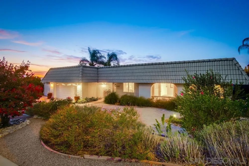 2052 Flying Hills Lane