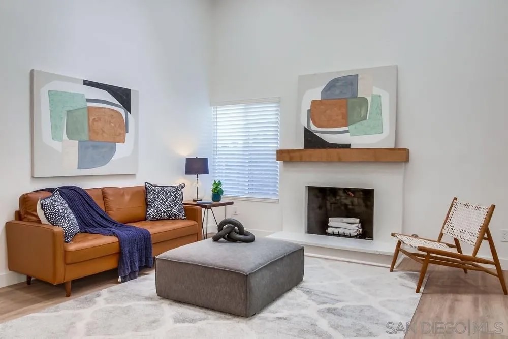 13113 Calle De Las Rosas