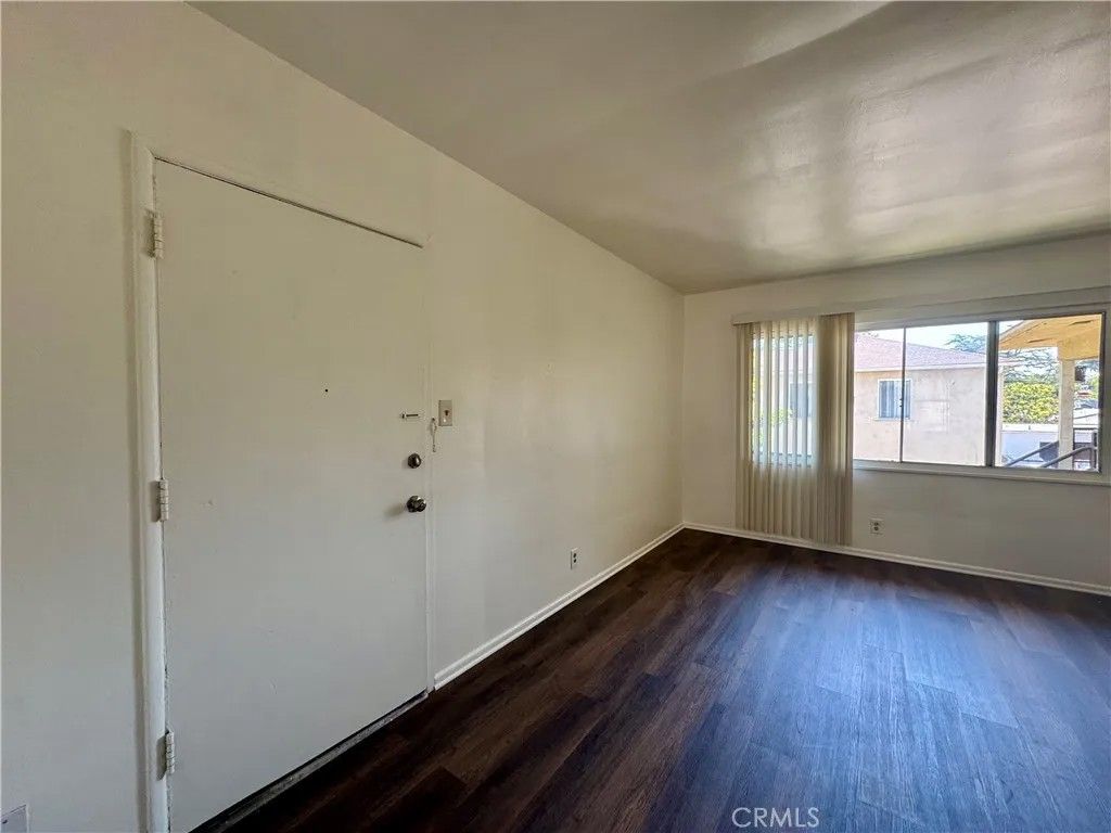 Photo of 516 E Lomita Avenue #14, Glendale, CA 91205 (MLS # WS26107901)