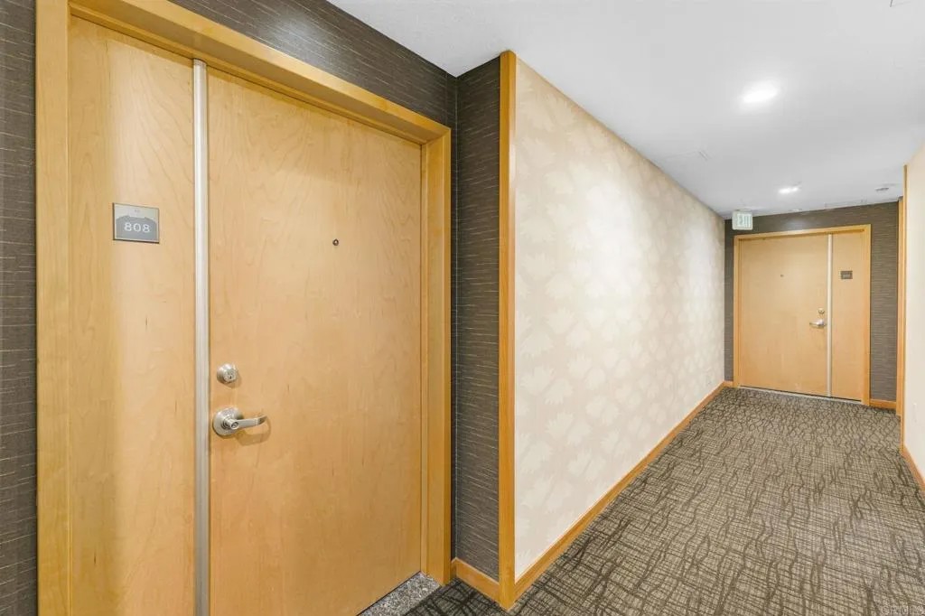 850 Beech Street 808