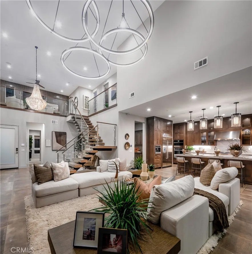 27517 Juniper Lane
