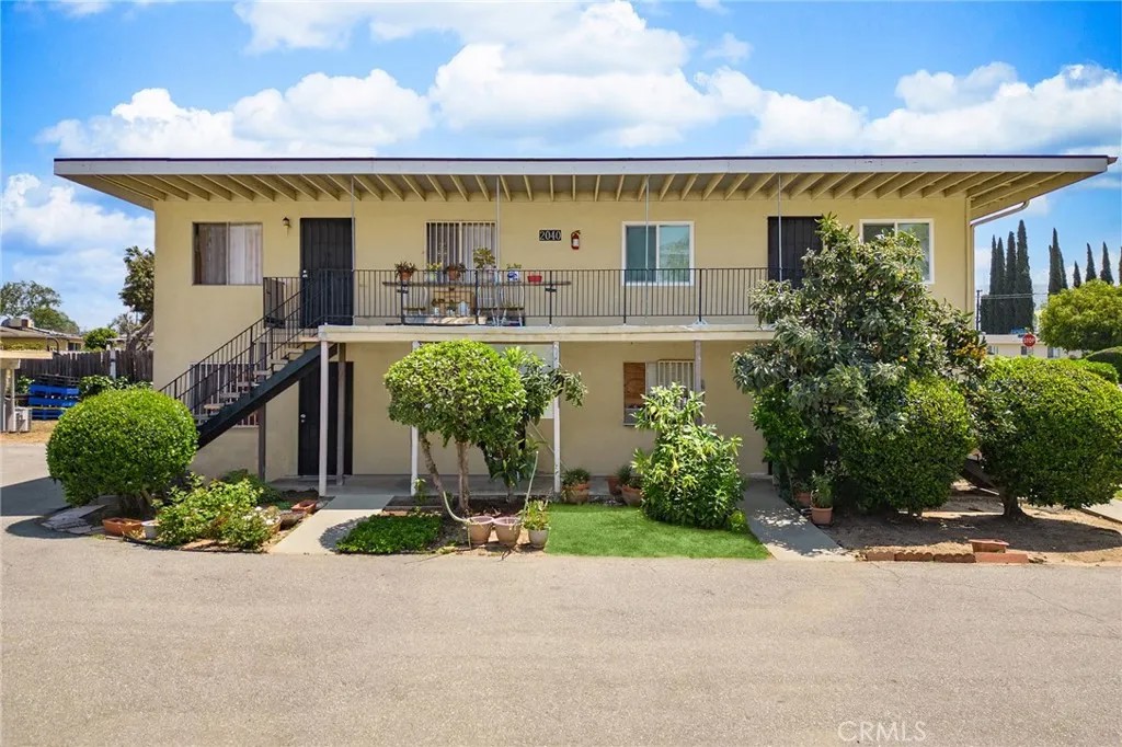 2030 Sierra Leone Avenue