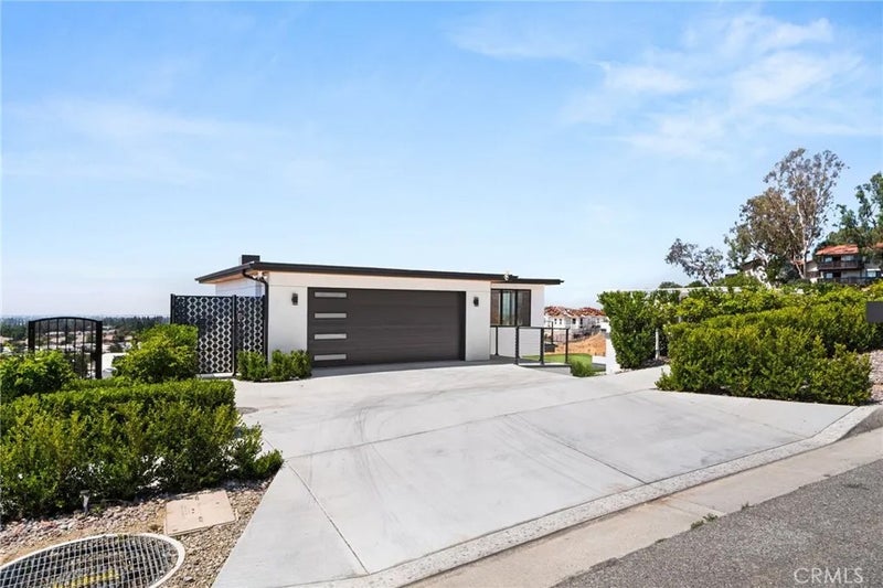 8089 Camino Predera