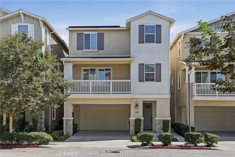 310 N Bellarose Way