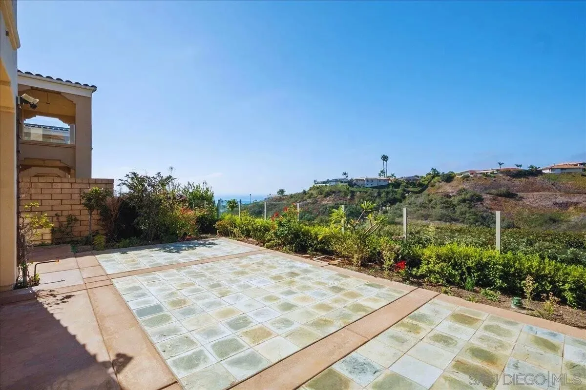 La Jolla, California 92037, United States, 3 Bedrooms Bedrooms, ,3 BathroomsBathrooms,Residential,Active,238774